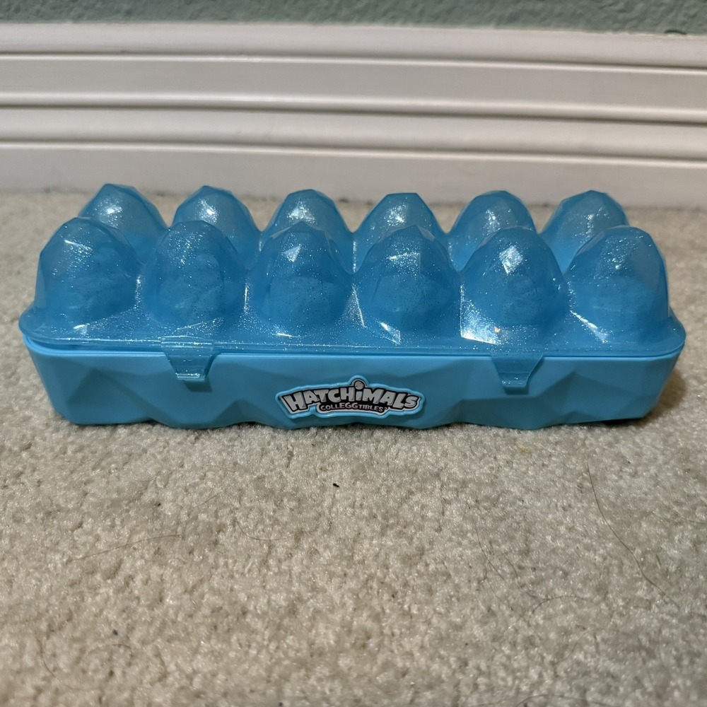 Hatchimals Mini Figures CollEGGtibles 13 Minis In Shells & Plastic Egg Carrier